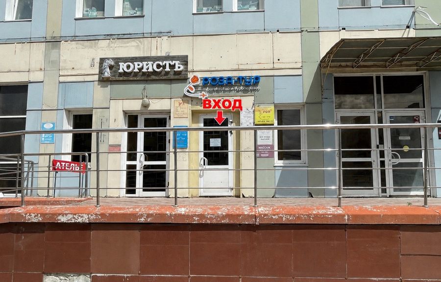 Лестница — Гражданский проспект 4